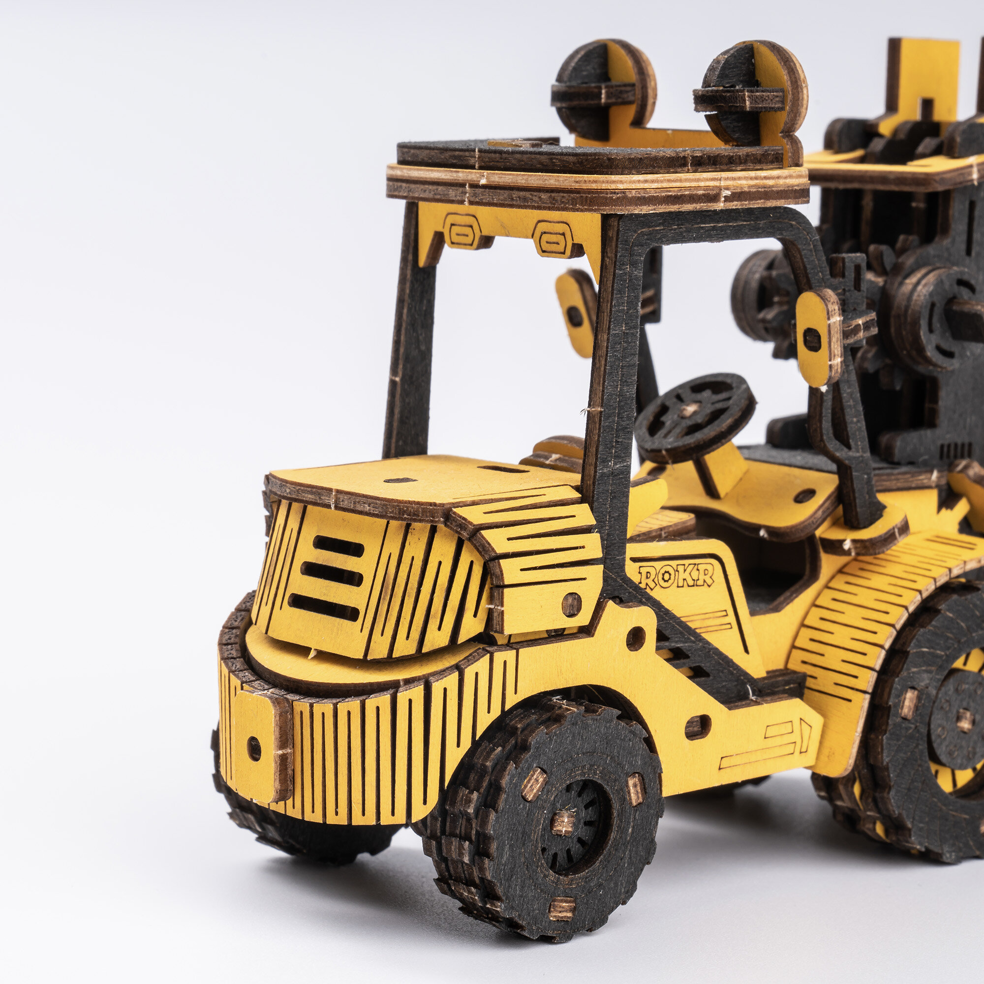 Chariot élévateur - Puzzle en Bois 3D Rokr - Un jeu Rokr - Boutique BCD JEUX